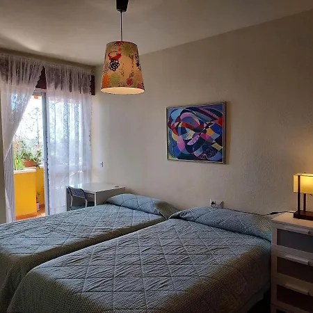 Pedregalejo Homestay *